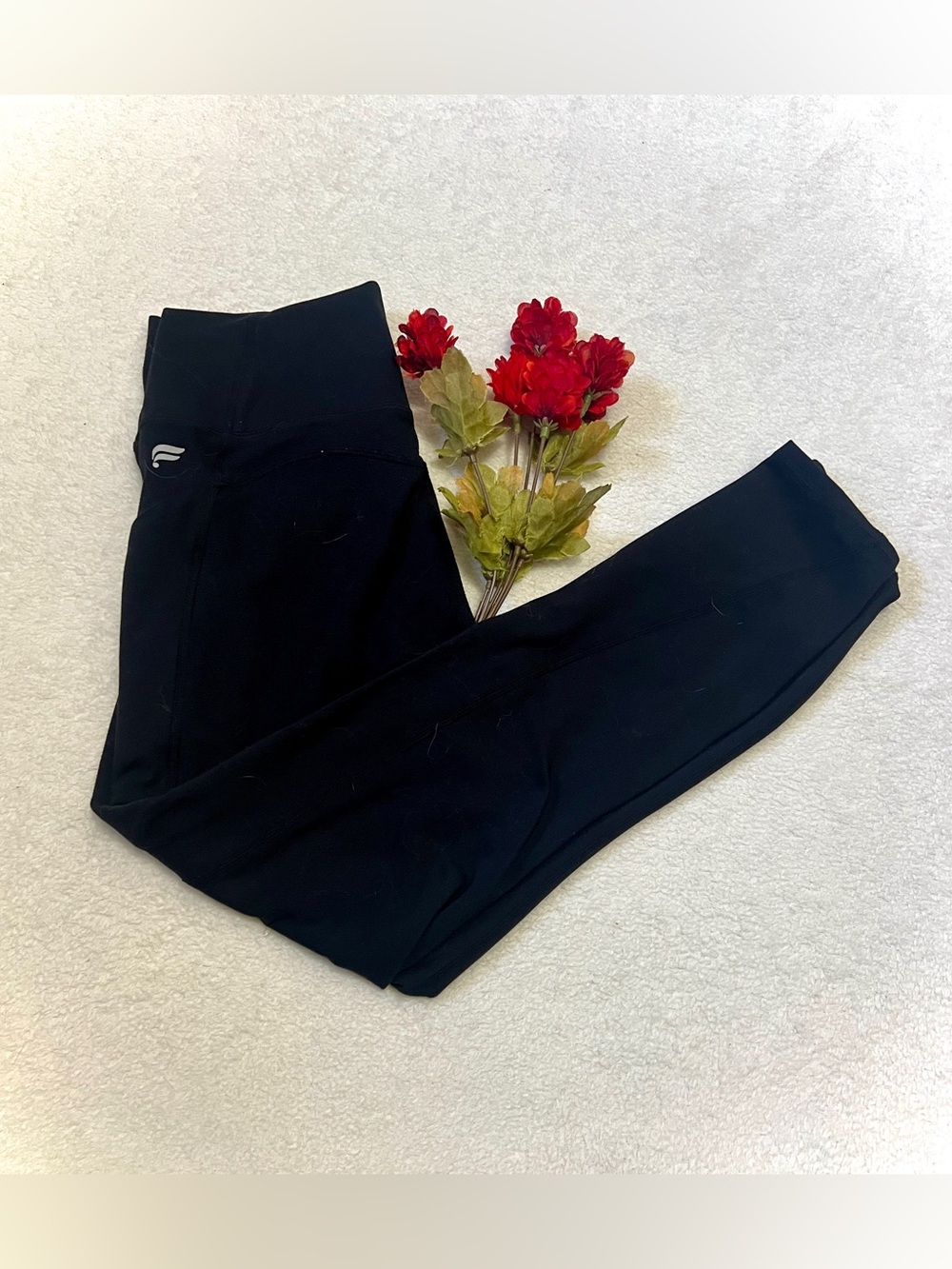 Fabletics PureLux Classic Black Workout Legging - Small (26")